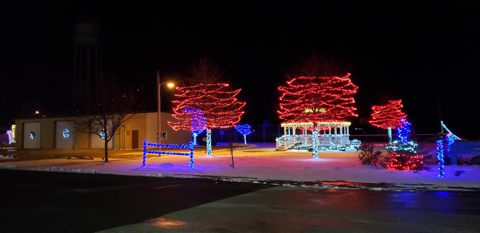 Lights at the Vanlue Park